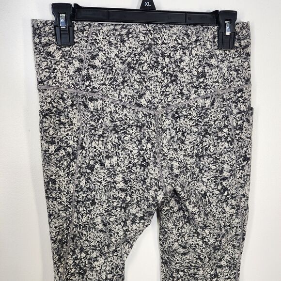 Athleta Women Legging Medium Salutation Stash Pocket ll Textured 7/8 Tight Black - Picture 5 of 11